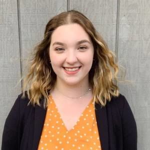 Meet your Posher, Courtney